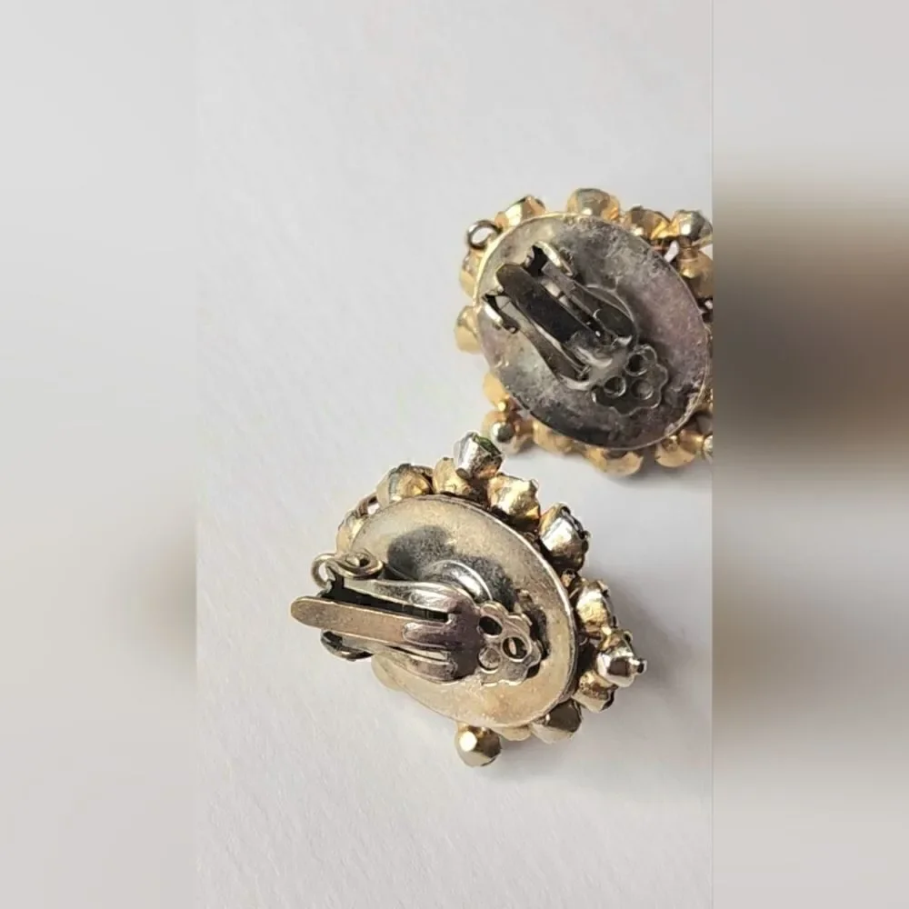 Vintage Gold Peridot Amethyst floral fillagree clip on earrings